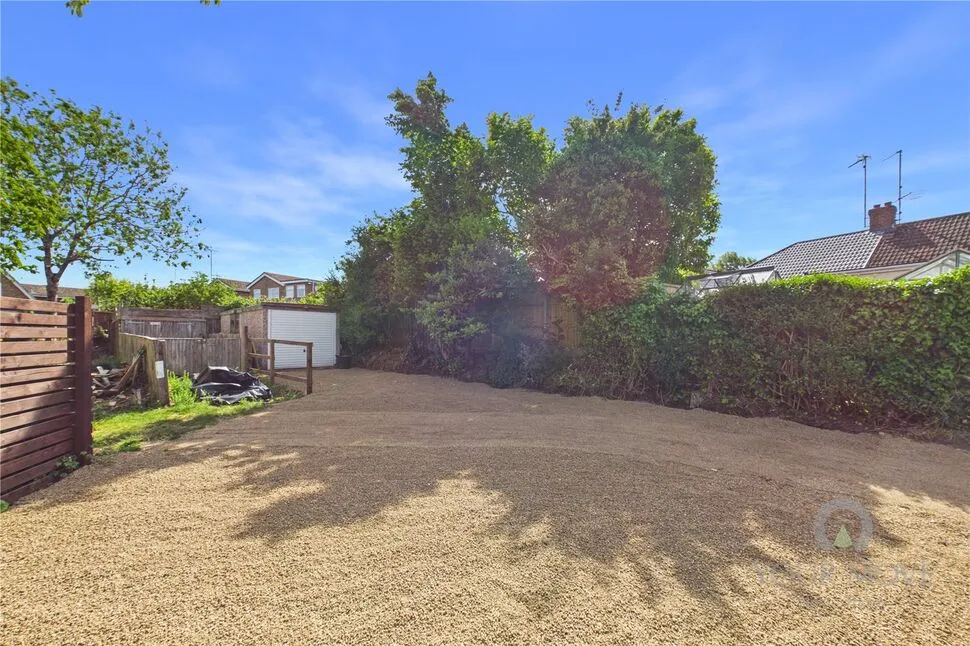 The Avenue, Kingsthorpe, Northampton, NN2, photo 2