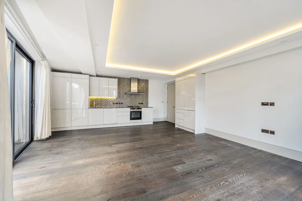 Flat 3, 14 Roger Street, London, photo 12