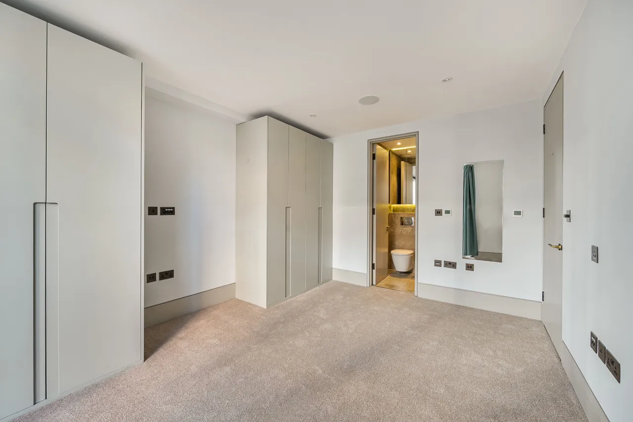 Flat 3, 14 Roger Street, London, photo 4