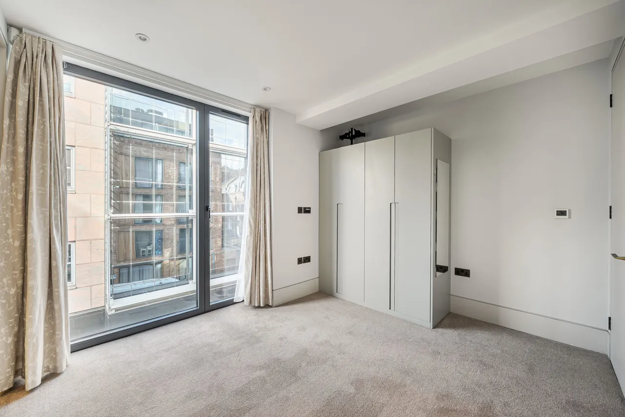 Flat 3, 14 Roger Street, London, photo 6