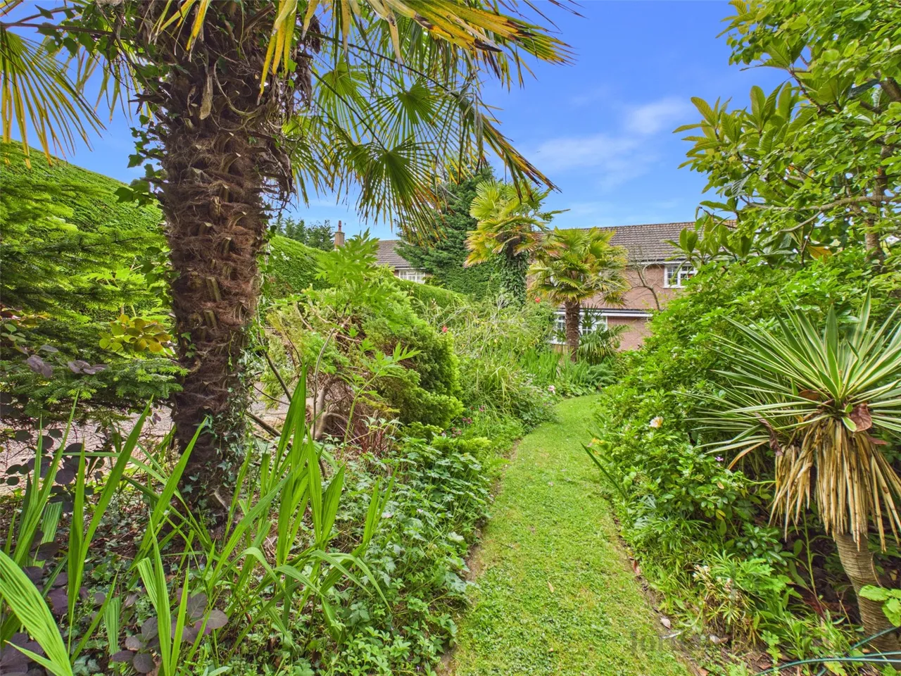 Robin Hood Lane, Helsby, Frodsham, Cheshire, WA6 9NJ, photo 17