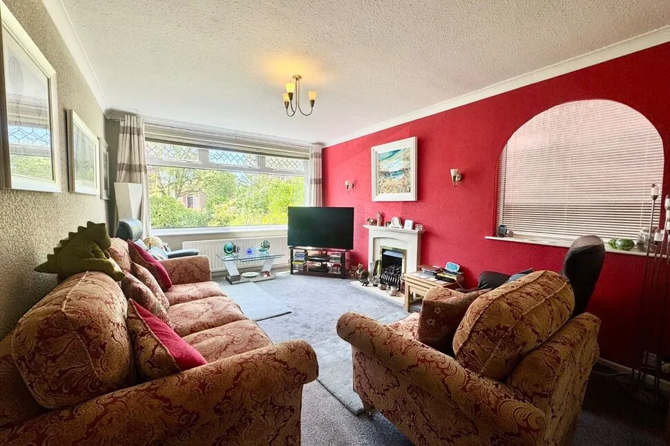White Hart Lane, Wistaston, Cheshire, CW2, photo 10
