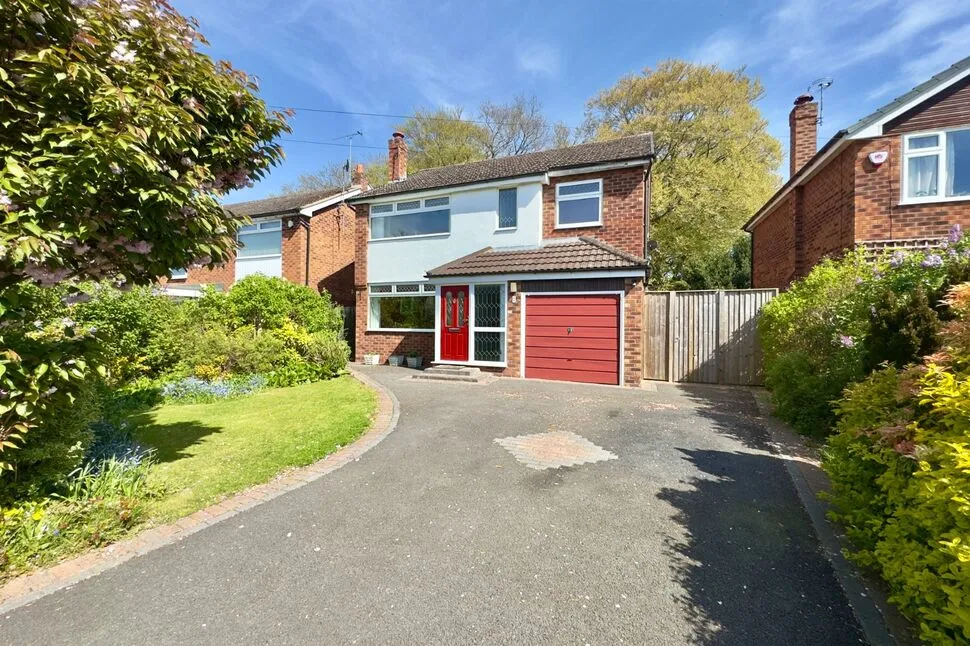 4 bed house for sale — White Hart Lane, Wistaston, Cheshire, CW2
