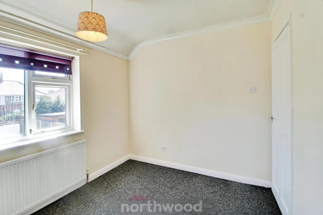 Essex Avenue, Intake, DN2, photo 18