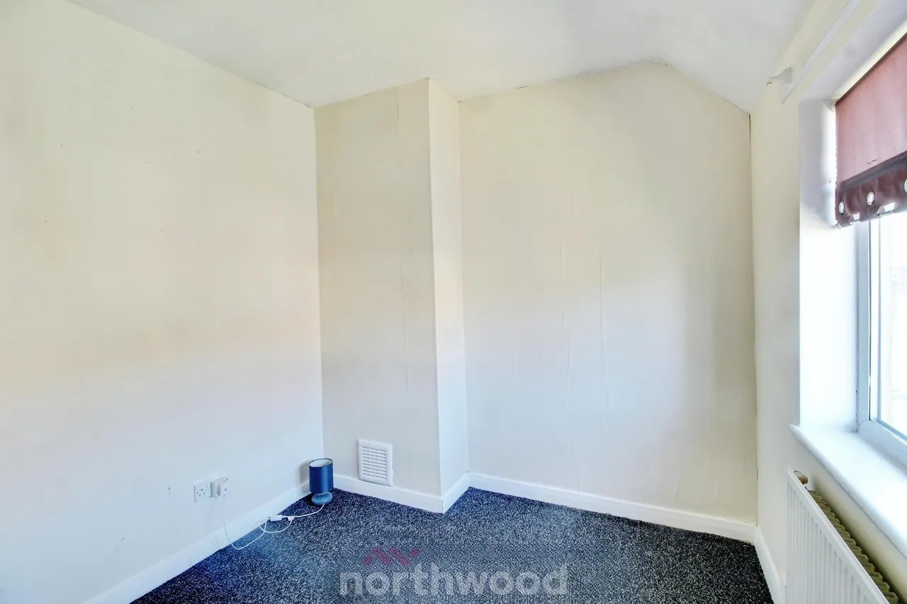 Essex Avenue, Intake, DN2, photo 13