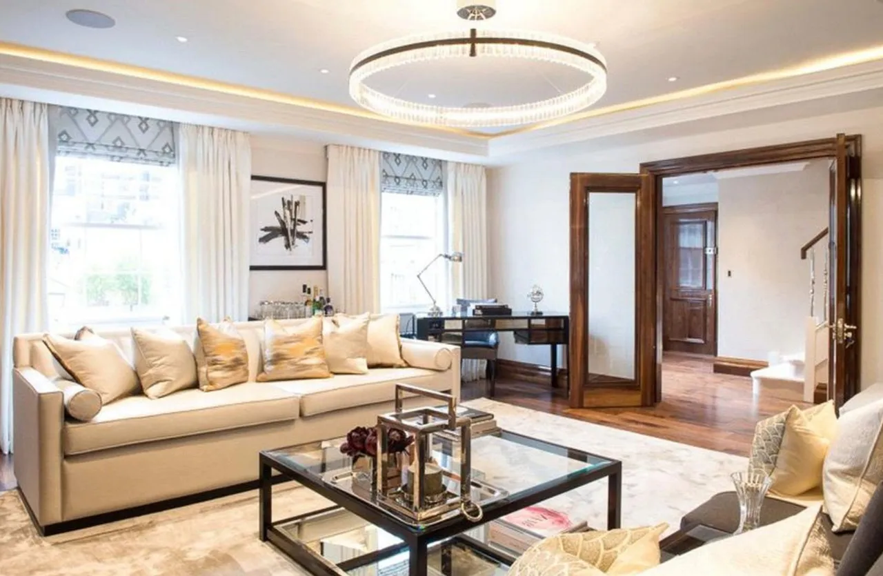 2 bed flat to rent, Grosvenor Hill, Mayfair, W1K