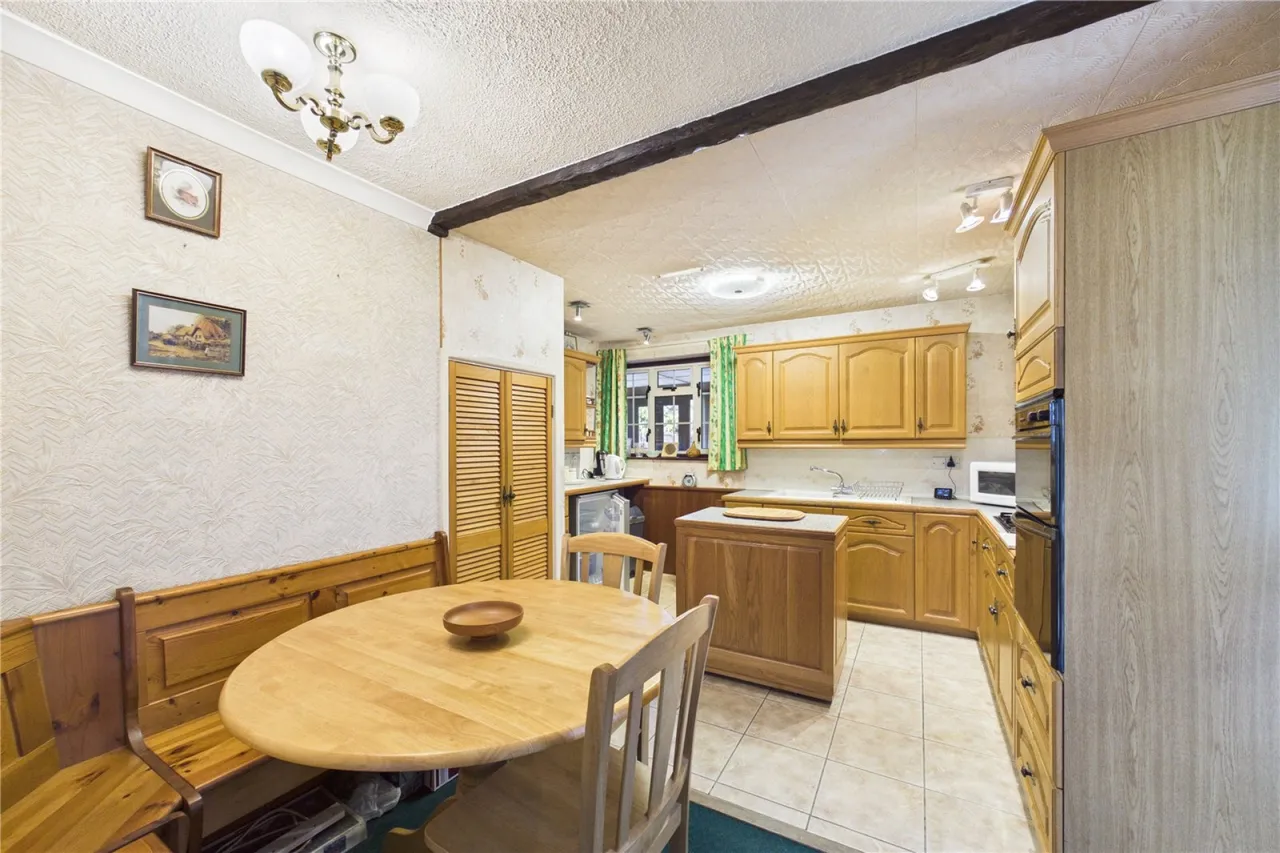 Three Firs Way, Burghfield Common, RG7, photo 4