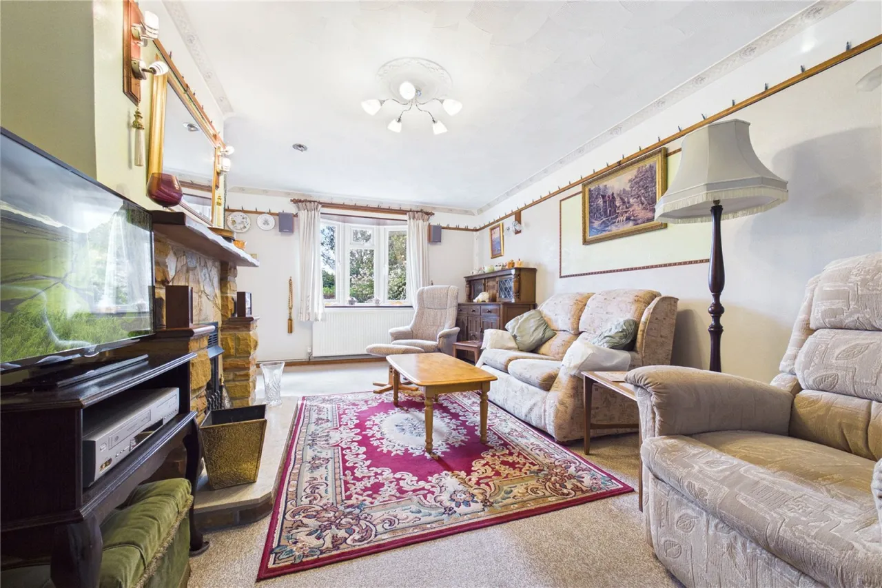 Three Firs Way, Burghfield Common, RG7, photo 5