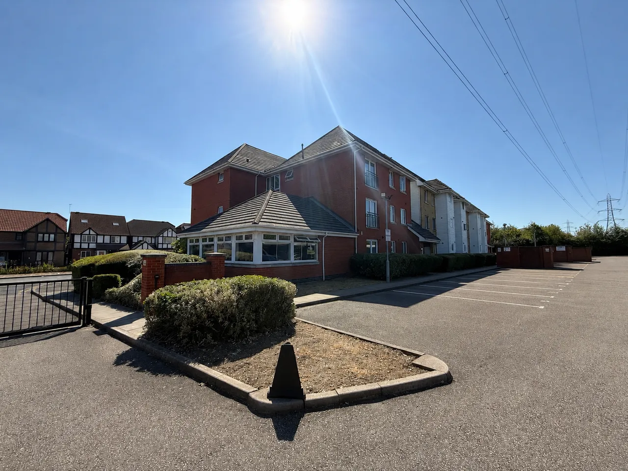 2 bed flat to rent — Gower Place Chafford Hundred