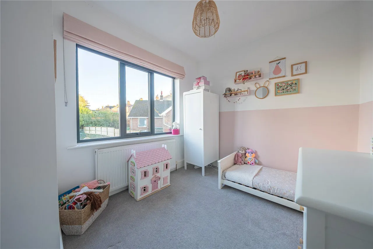Main Street, Shadwell, LS17, photo 16