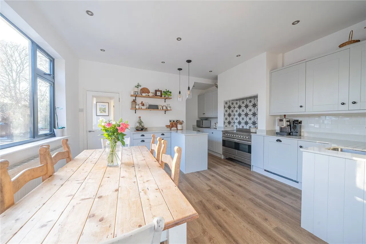 Main Street, Shadwell, LS17, photo 14