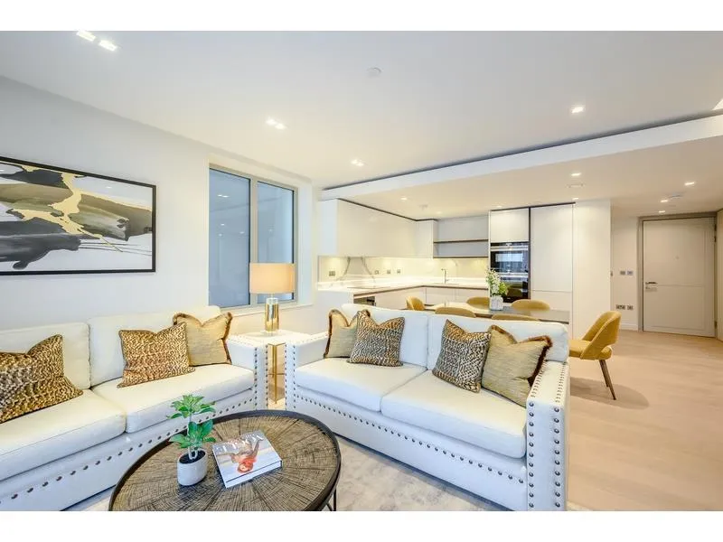 3 bed flat to rent — Edgware Road, West End Gate, London, W2 1GN