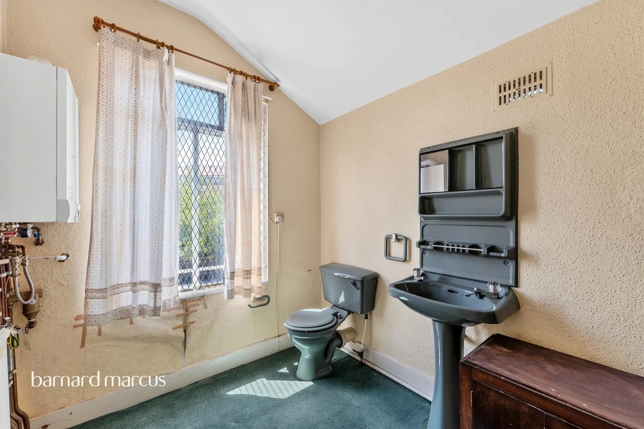 Feltham Road, Mitcham, CR4, photo 14