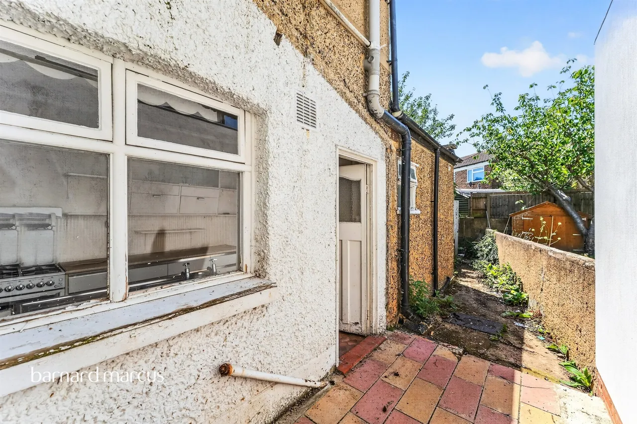 Feltham Road, Mitcham, CR4, photo 20