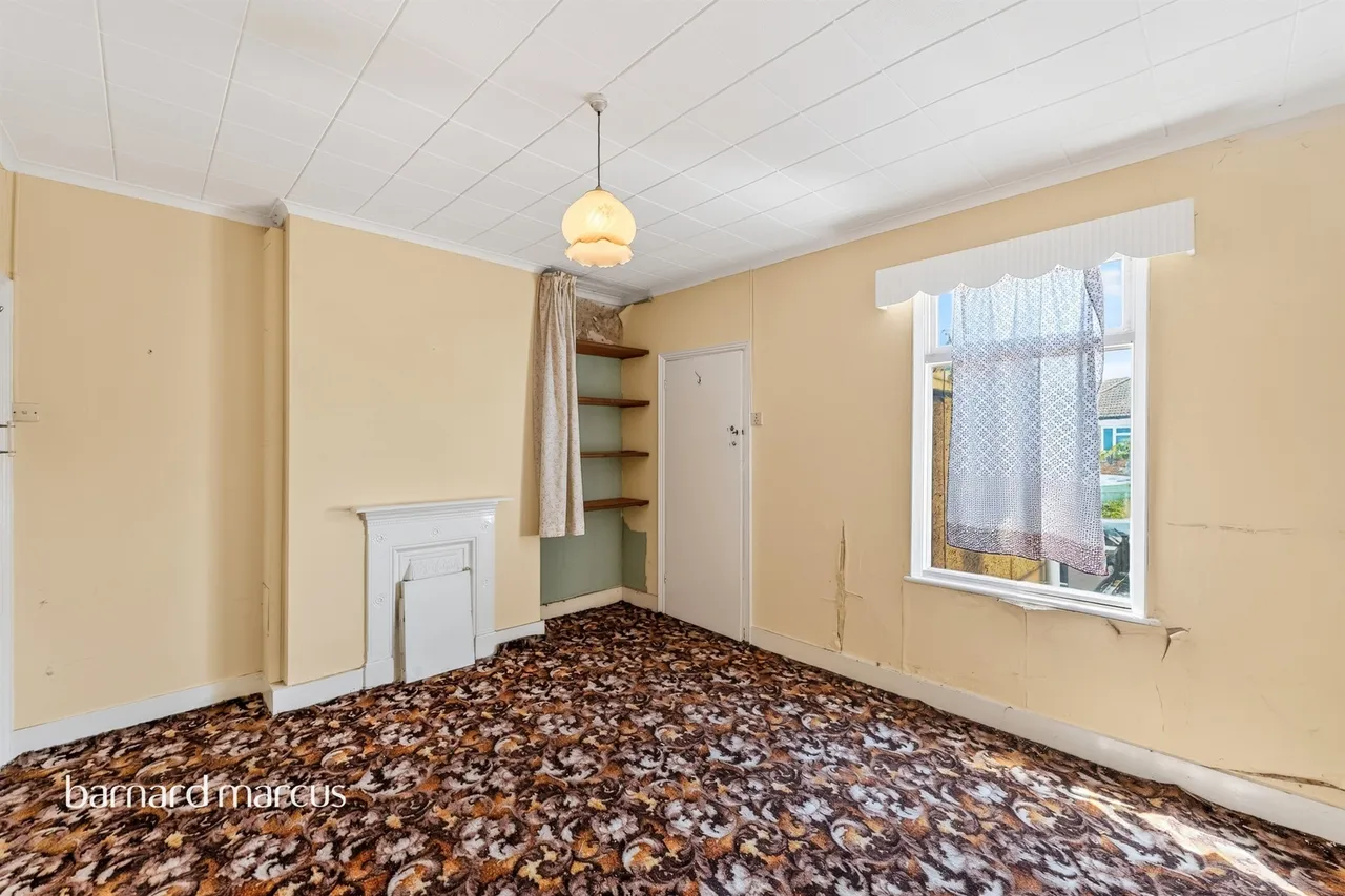Feltham Road, Mitcham, CR4, photo 11