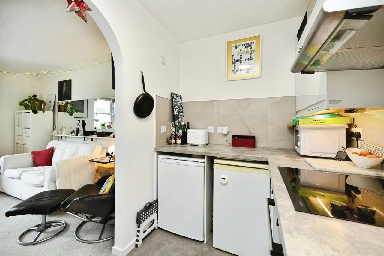 St. Georges Road, Brighton, BN2, photo 13