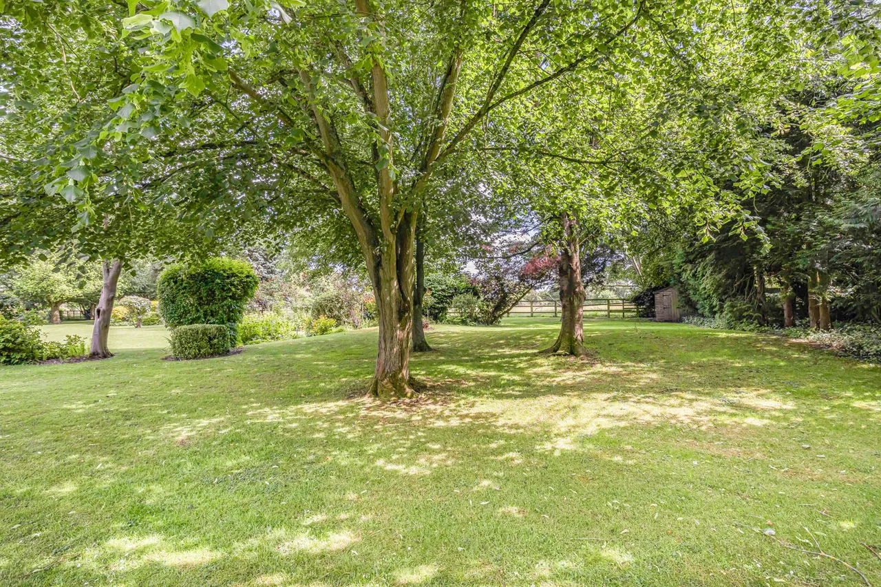 Church Street, Ashley, CB8, photo 44
