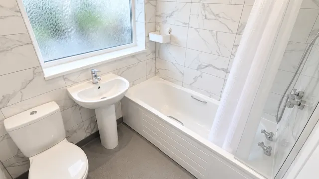 Hampshire Road, RM11, photo 14