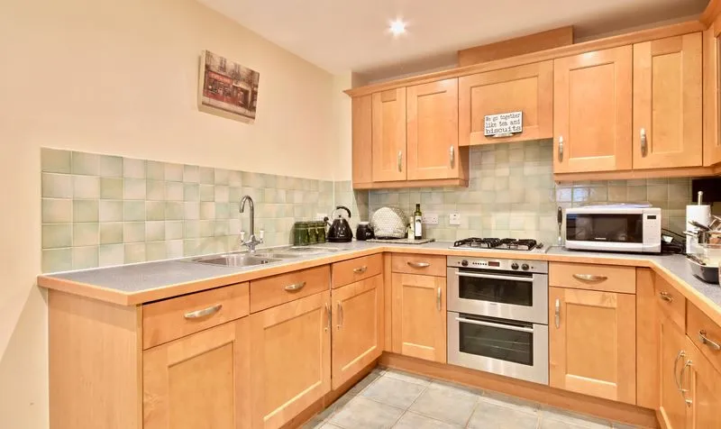 Parkers Lane, Ashtead, KT21, photo 4