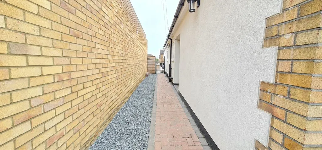 Rawreth Lane, Rayleigh, Essex, SS6 9PZ, photo 32