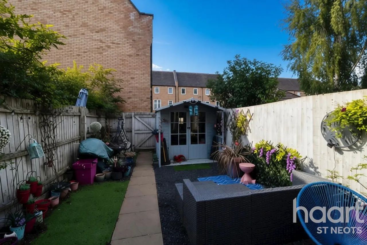 Tortoiseshell Walk, Little Paxton, PE19, photo 16