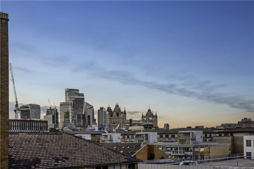 1 bed flat for sale — Queen Elizabeth Street, London, SE1