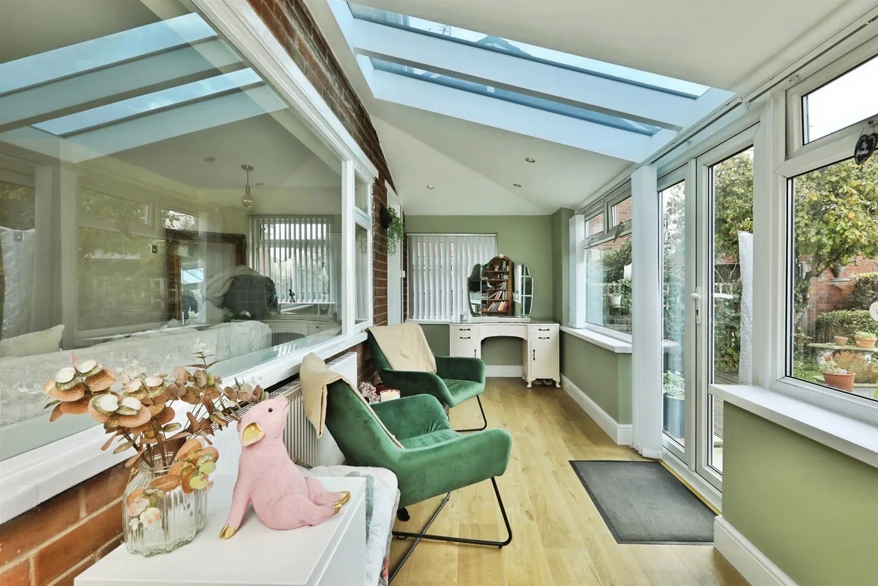 Menson Drive, Hatfield, DN7, photo 6