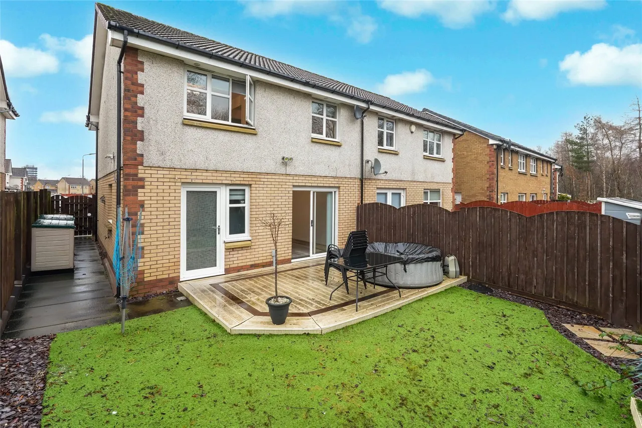 Mathieson Crescent, Stepps, Glasgow, North Lanarkshire, G33, photo 16