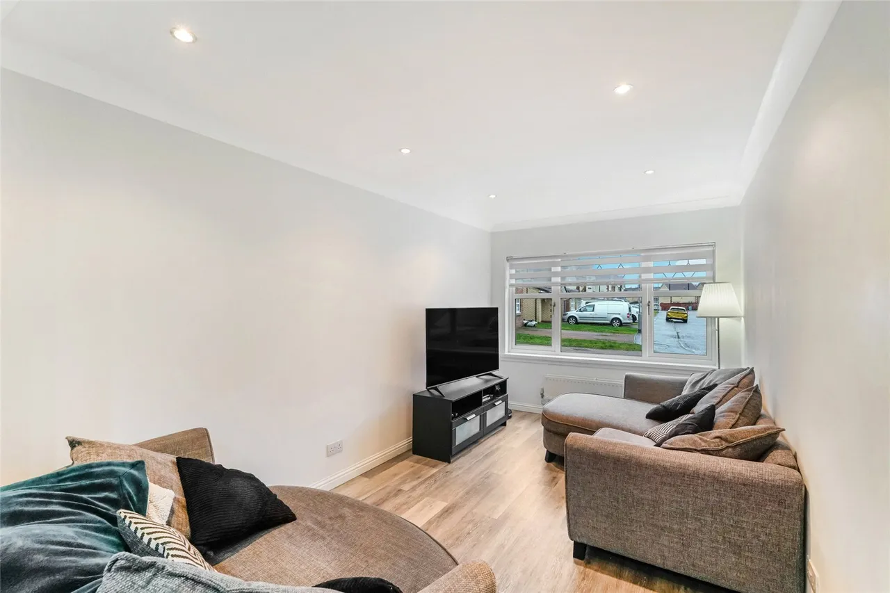 Mathieson Crescent, Stepps, Glasgow, North Lanarkshire, G33, photo 7