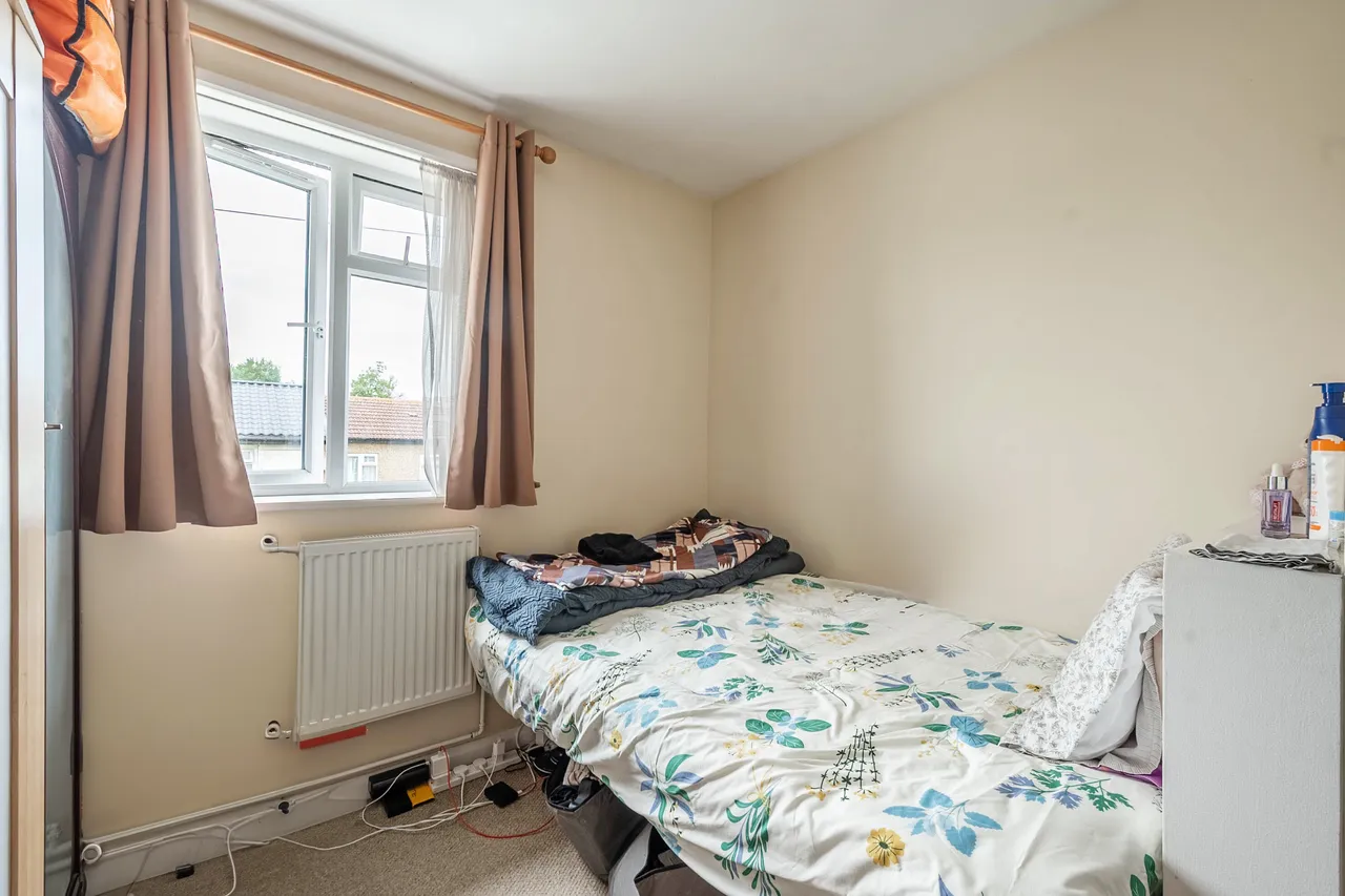 Northolt, UB5, photo 8