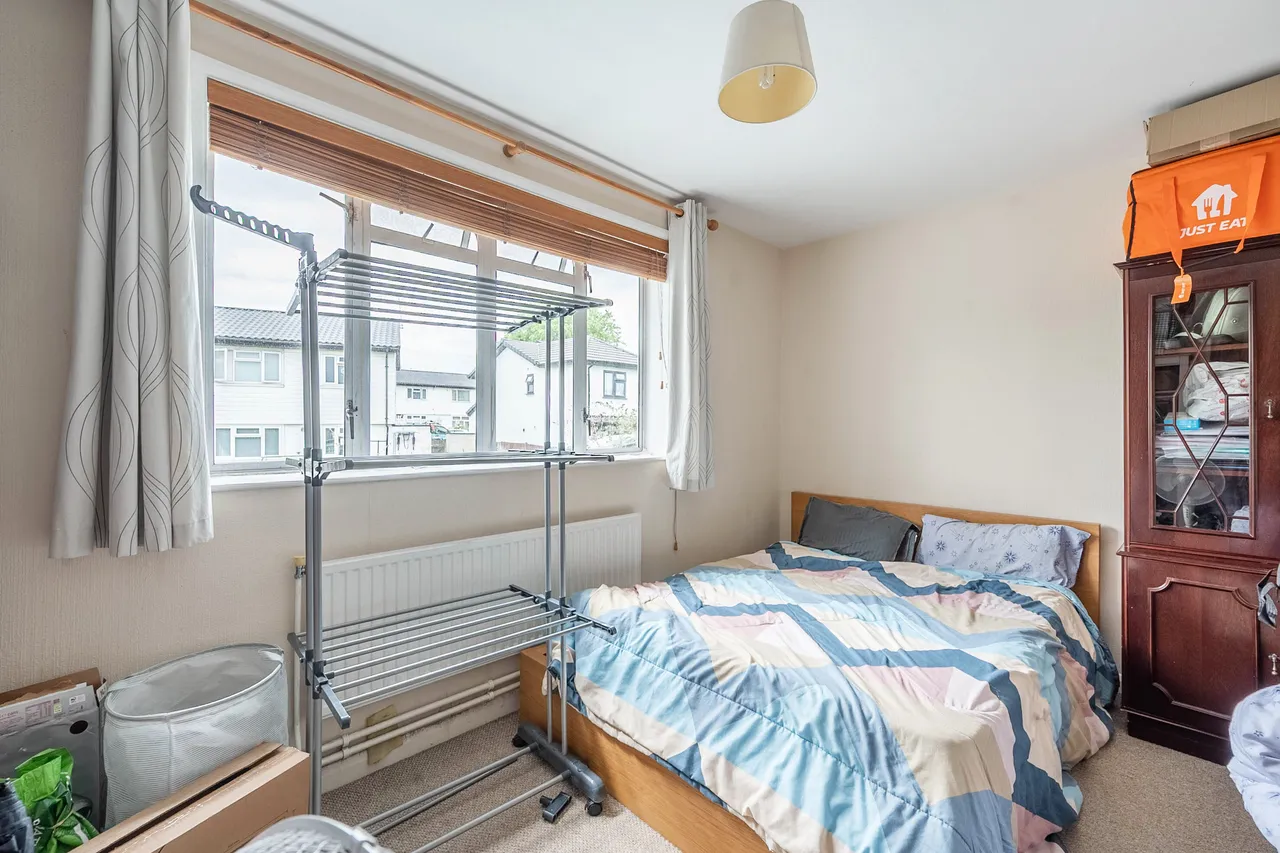 Northolt, UB5, photo 14