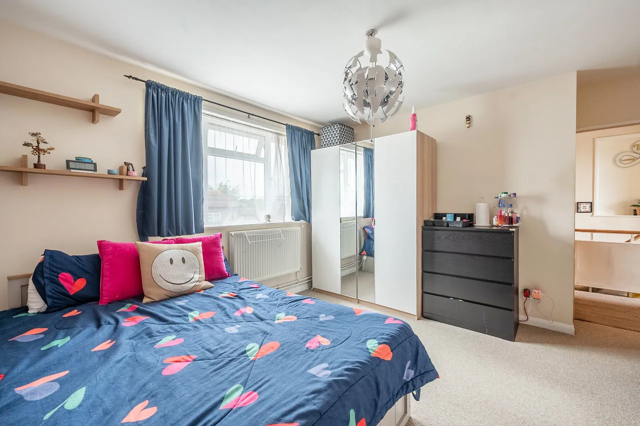 Northolt, UB5, photo 10