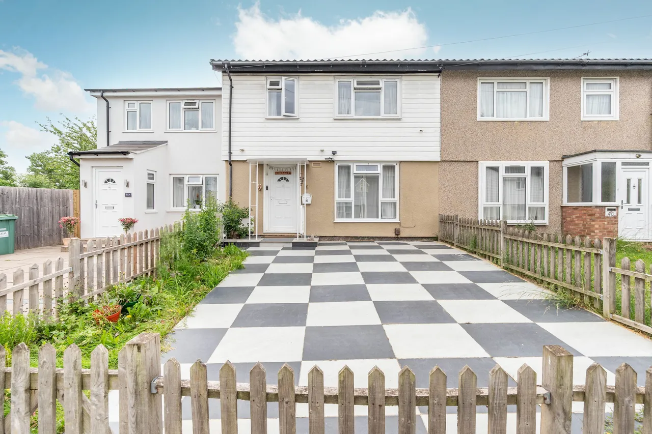 Northolt, UB5, photo 2
