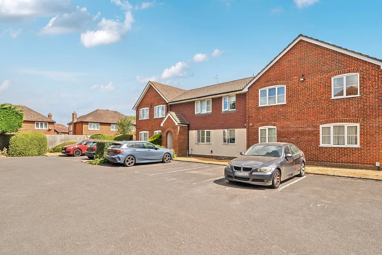 Swan Way, Church Crookham, GU51, photo 8