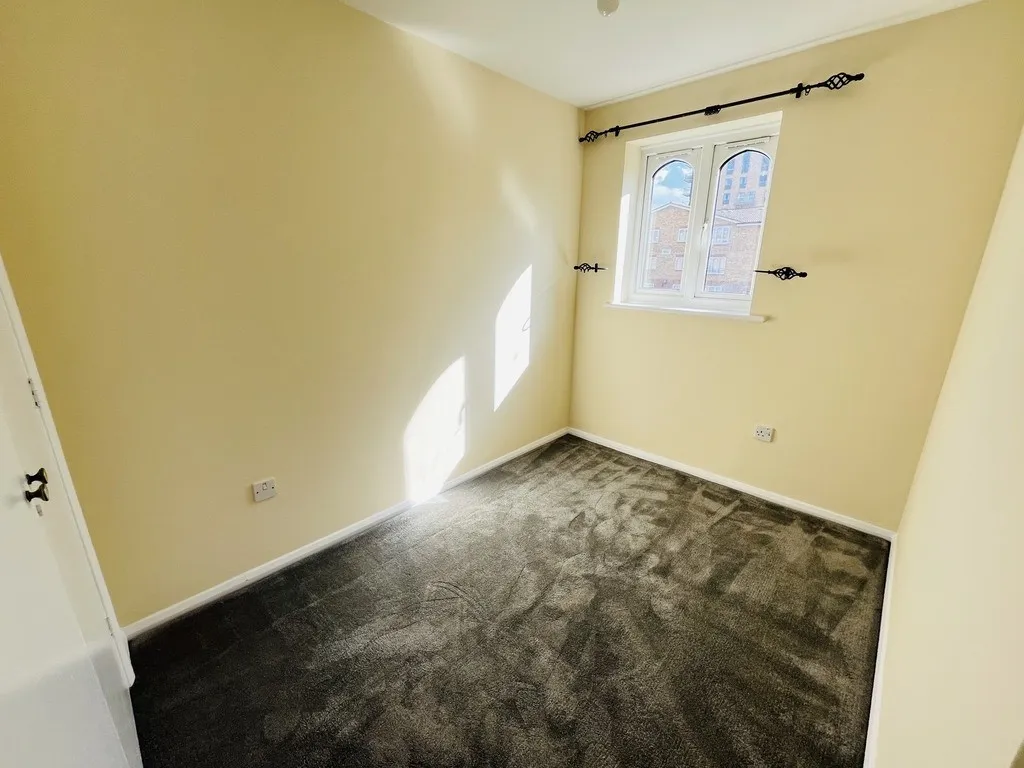 Frazer Close, Romford, photo 3