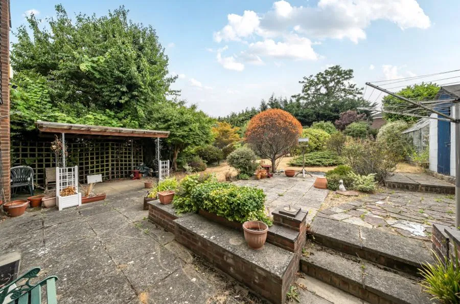 Chapel Hill, Tilehurst, RG31, photo 21