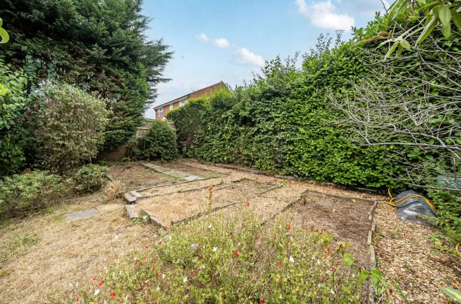 Chapel Hill, Tilehurst, RG31, photo 25