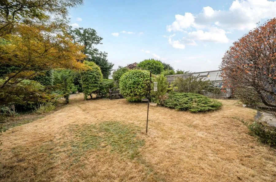 Chapel Hill, Tilehurst, RG31, photo 18