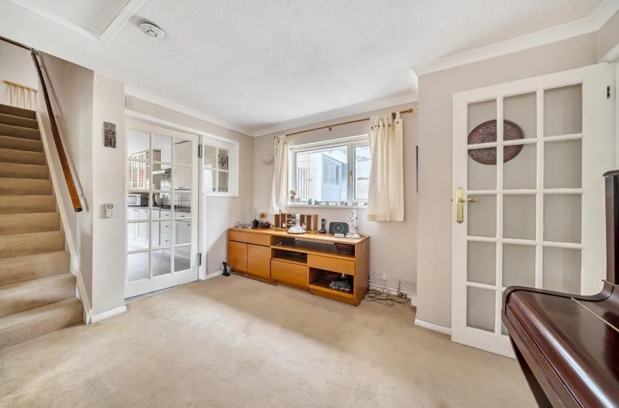 Chapel Hill, Tilehurst, RG31, photo 16