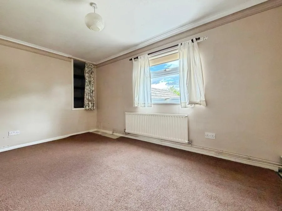 Chapel Hill, Tilehurst, RG31, photo 15