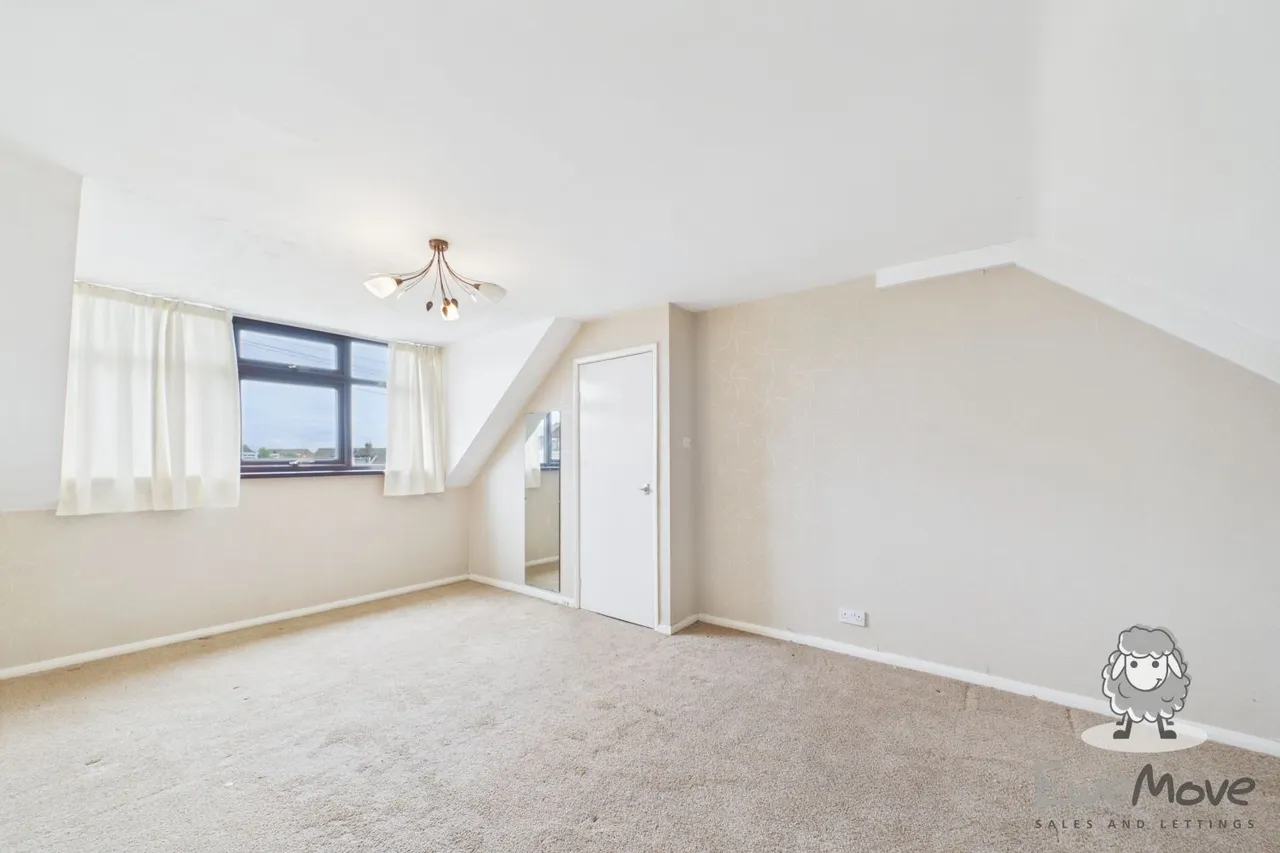 Laburnum Avenue, St. Helens, WA11, photo 8