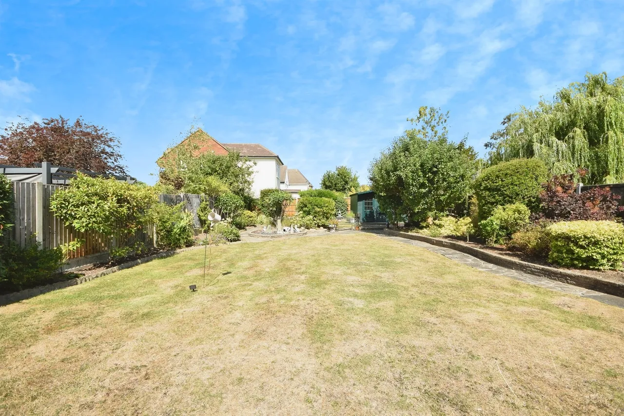 Brook Road, Romford, RM2, photo 3