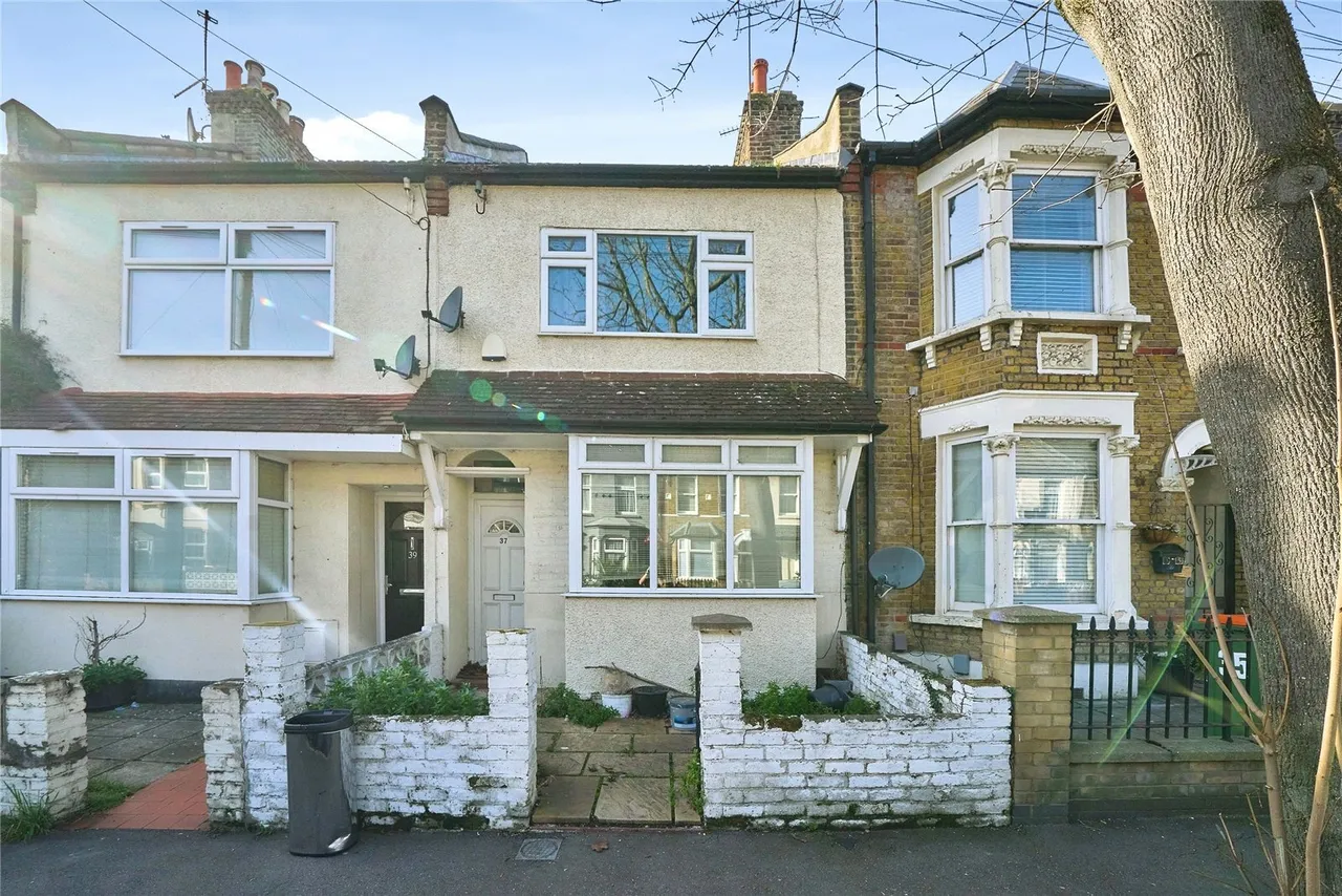 3 bed house for sale — Richford Road, London, E15