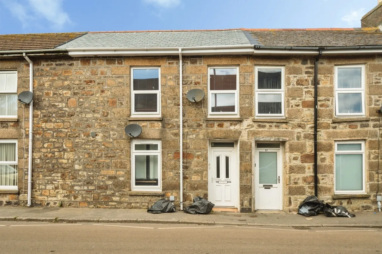 2 bed flat for sale, Trevenson Street, Camborne, TR14