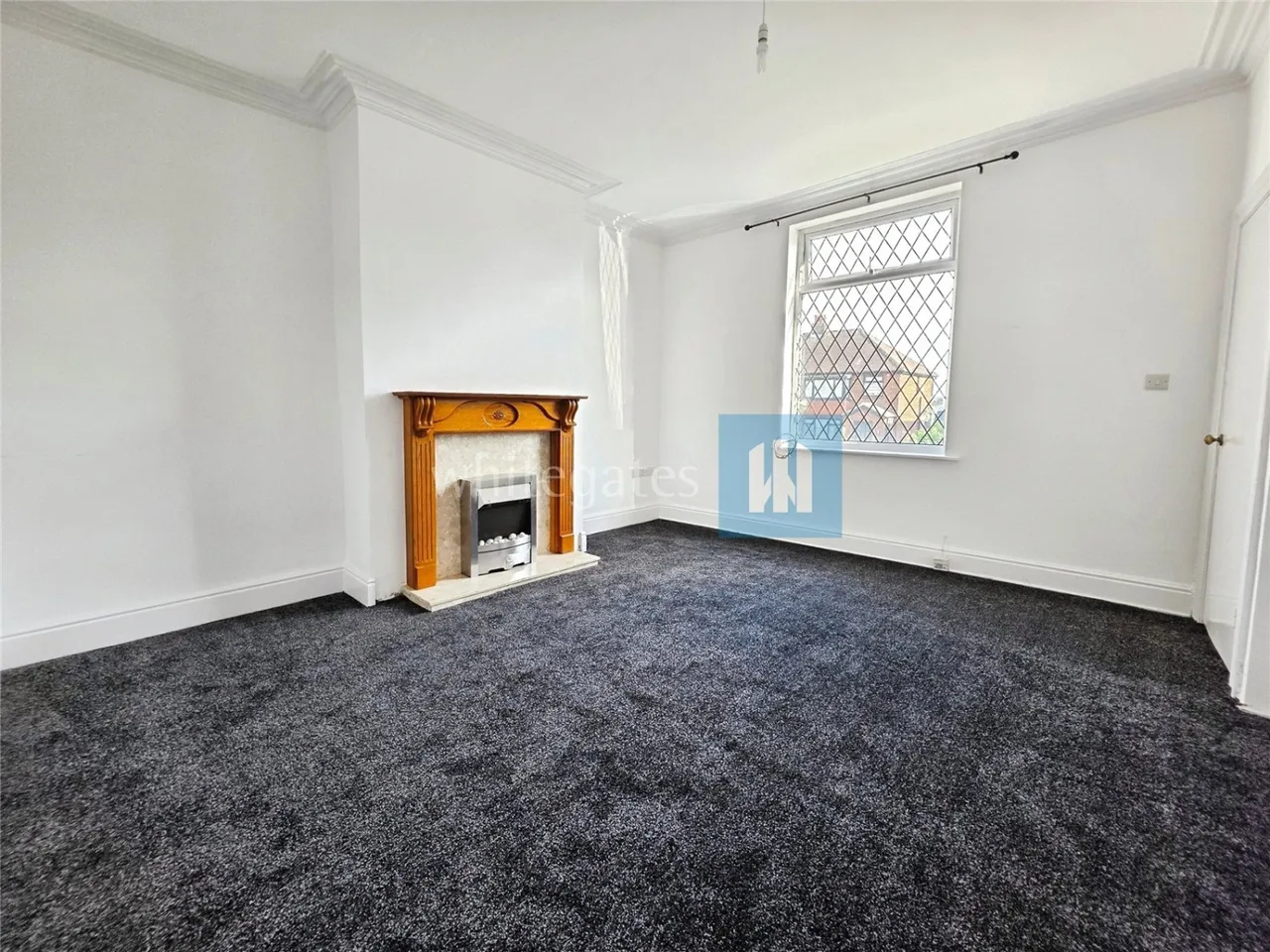 Leeds Road, Dewsbury, WF12, photo 4