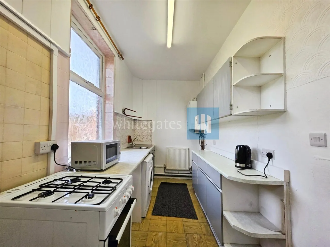 Leeds Road, Dewsbury, WF12, photo 9