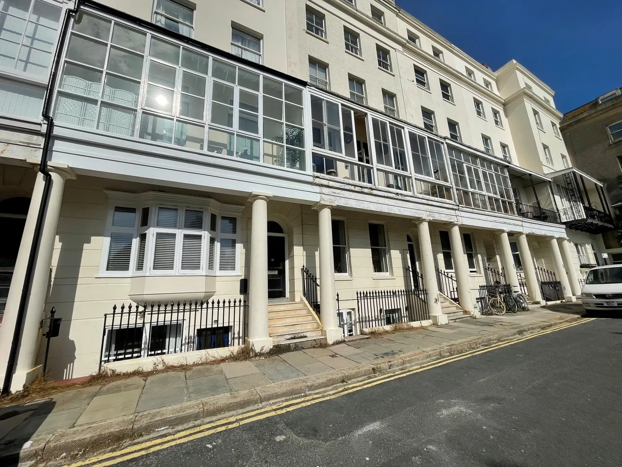2 bed flat to rent, Marine Square, Brighton, BN2