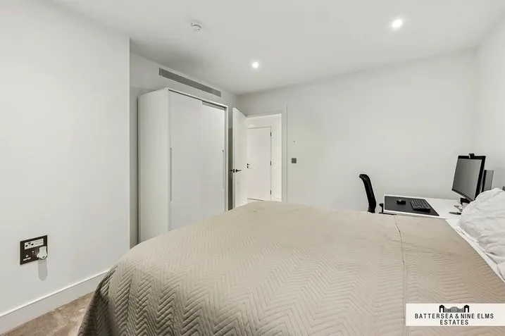 Prince of Wales Drive, SW11, photo 11