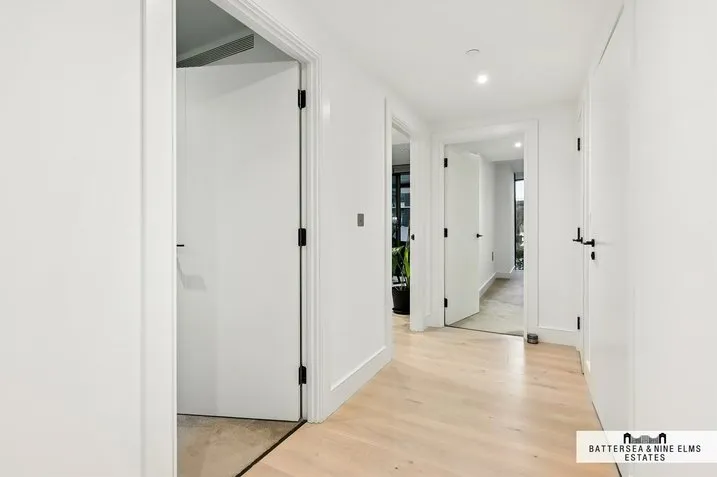 Prince of Wales Drive, SW11, photo 12