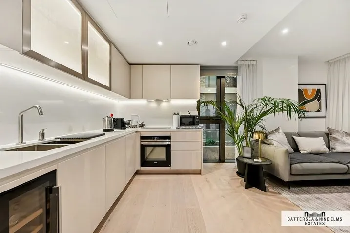 Prince of Wales Drive, SW11, photo 5